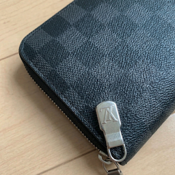 見切れていて商品全体が写っていない