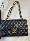 マトラッセ ダブルフラップチェーンショルダーバッグ（ブランドバッグ）の商品画像 - 査定完了日：2026/02/05 - 最高査定価格：770,000円