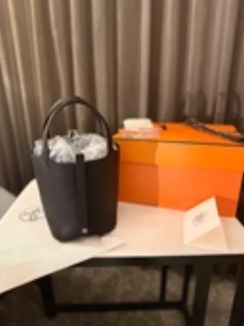 ピコタンロック 18PM ノワール（ブランドバッグ）の商品画像 - 査定完了日：2026/03/24 - 最高査定価格：750,000円