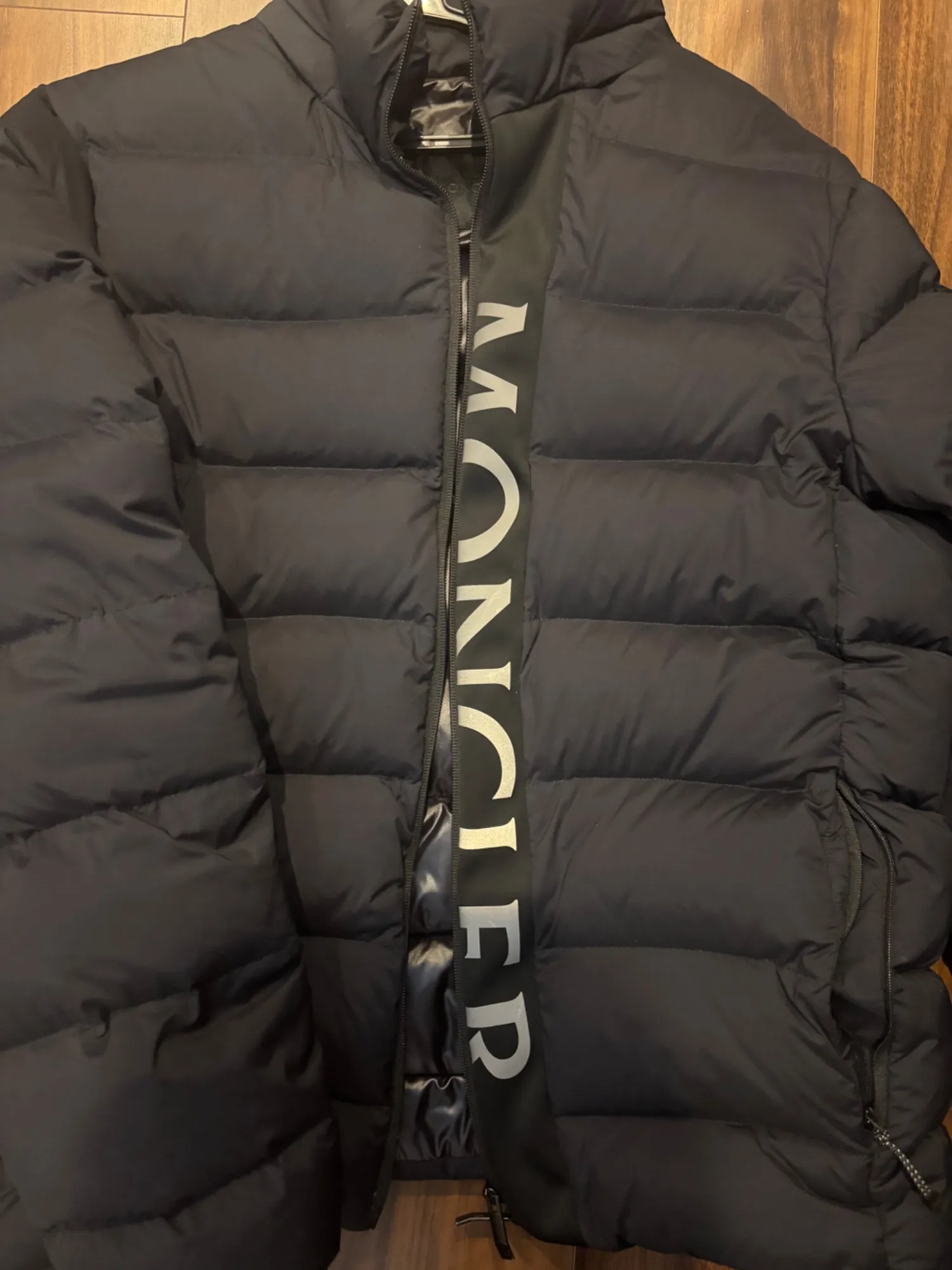 DIENGダウンジャケット（古着・ファッション）の商品画像 - 査定完了日：2026/02/19 - 最高査定価格：50,000円