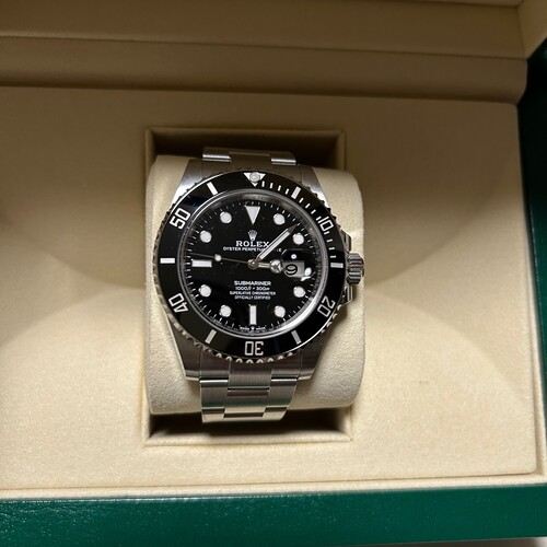 サブマリーナー 126610