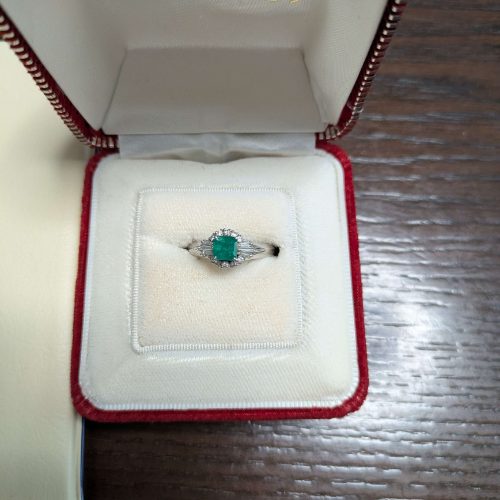 天然エメラルド（コロンビア産）