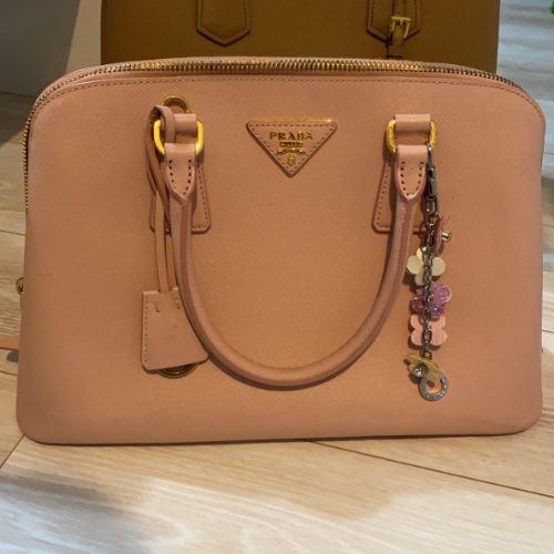 プラダ サフィアーノ