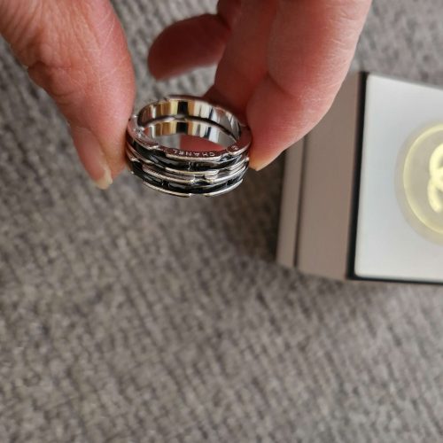 シャネル ウルトラリング