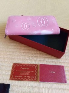 カルティエ・ハッピーバースデーパテントレザー