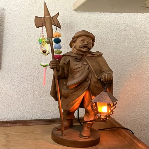 陶器西洋人形置物 木彫り置物