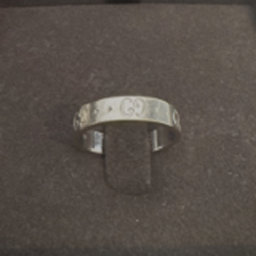 GUCCIアイコンリング