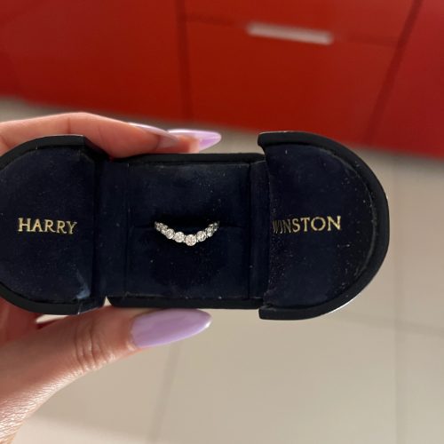 ハリーウィンストン 婚約指輪