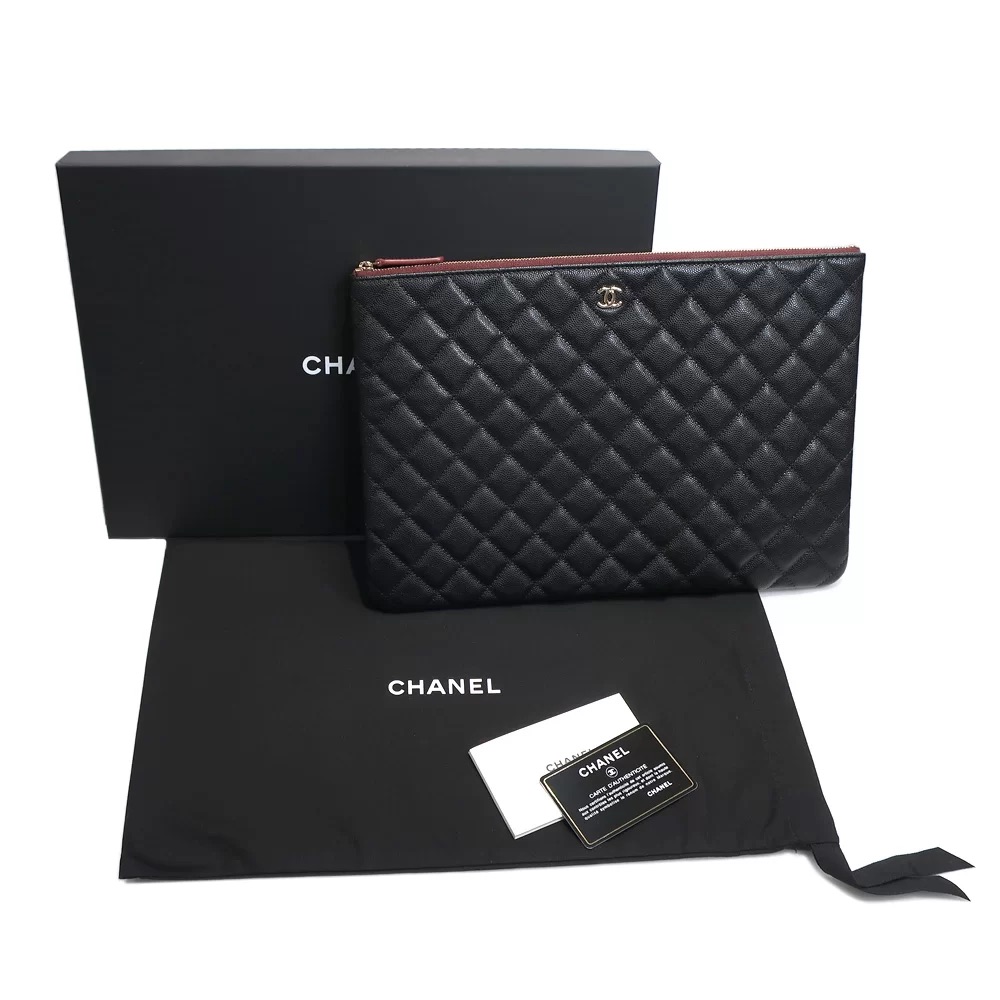 マトラッセ クラシック ラージ クラッチ グレインドカーフスキン