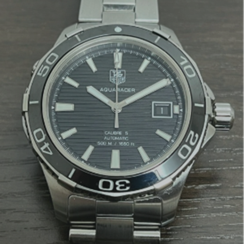 タグホイヤー アクアレーサー WAK211