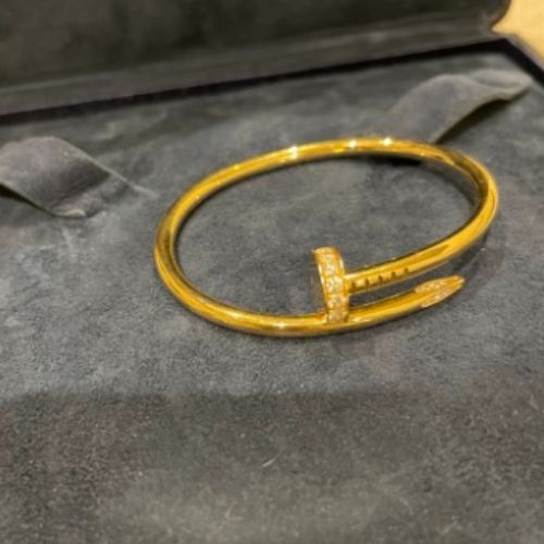 ジュストアンクル