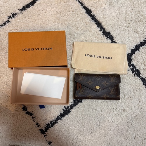 ヴィトン　財布