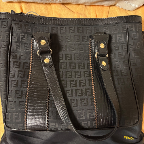 フェンディ バッグ 43,000円