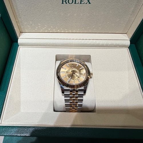 ロレックス スカイドゥエラー