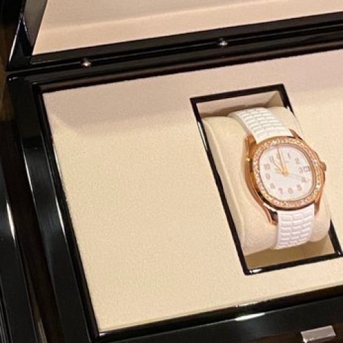 パテックフィリップ アクアノート 5268/200r