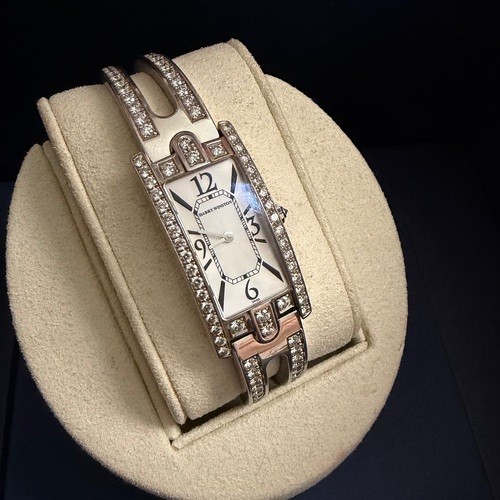 ハリーウィンストン その他 アベニューフルダイヤばんぐり