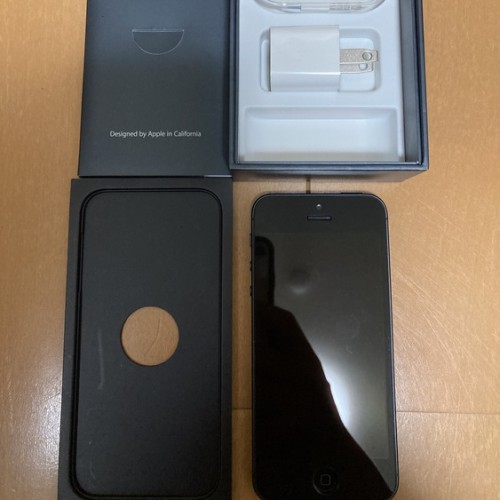 iPhone5 16GB(ブラック&ストレート)