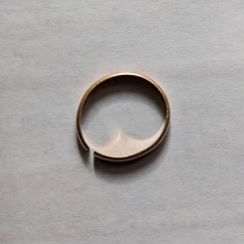 結婚指輪1.9g程度K18