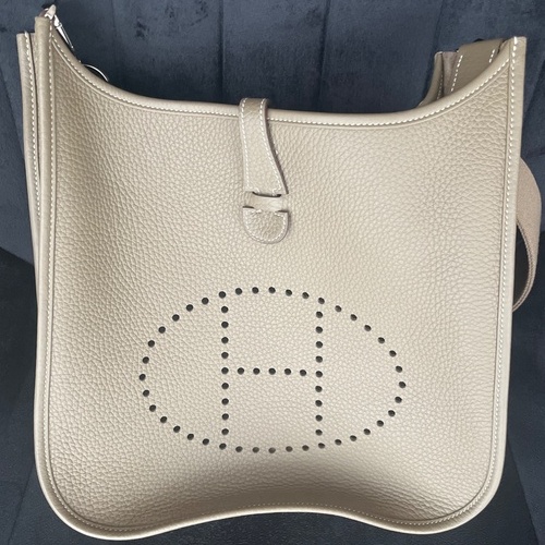 エルメス エブリン