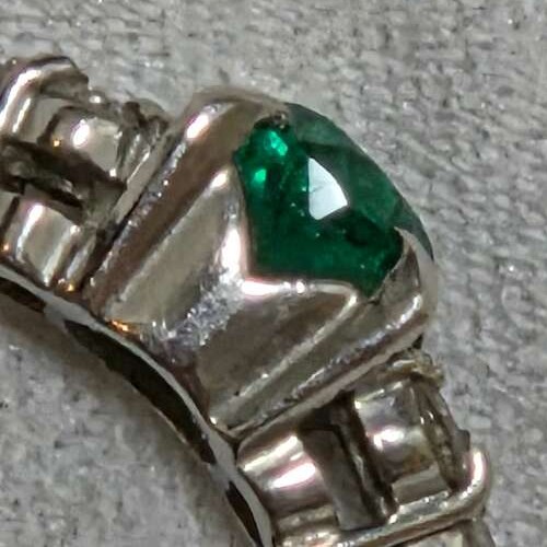 エメラルドダイヤモンドリング