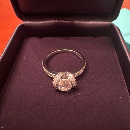 ティファニー　リボンリング