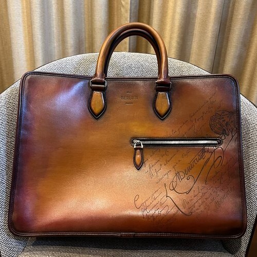 ベルルッティ　バッグ