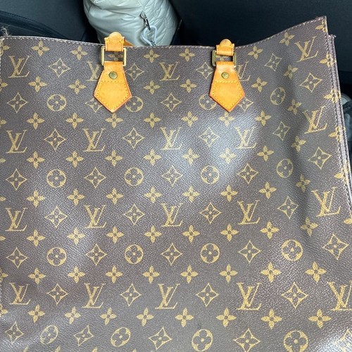 ルイヴィトン モノグラム