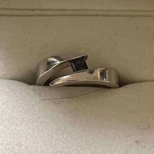 アレキサンドライトリング