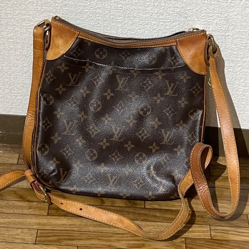 ショルダーバッグ