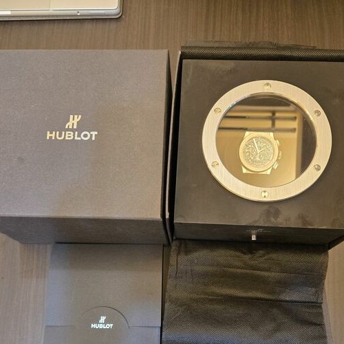 ウブロ クラシックフュージョン 525.NX.0170.L