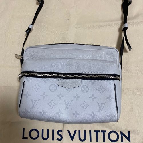 ルイ・ヴィトン タイガラマ アウトドアメッセンジャー