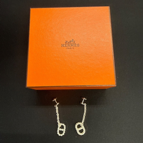 エルメス　ピアス