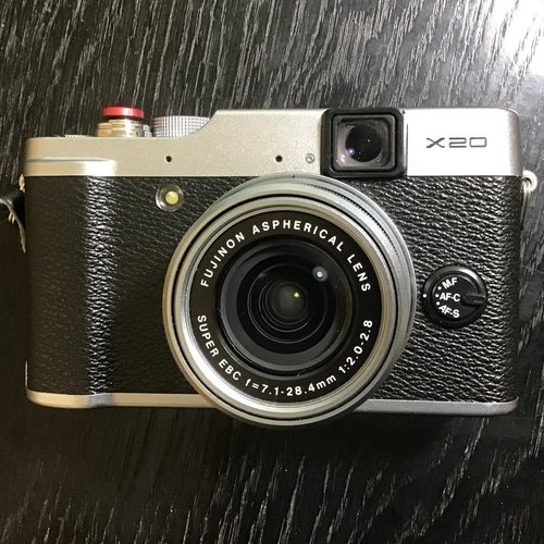 FUJIFILM デジタルカメラ X20