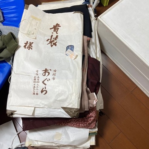 ポリエステルやウール着物