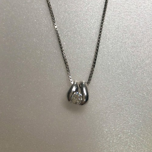 ダイヤモンドネックレス