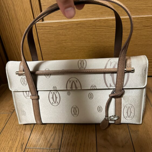 カルティエ　ハッピーバースデー