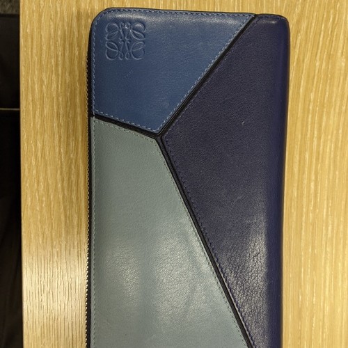 ロエベ　ラウンドジップ長財布