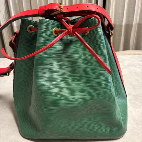 ルイヴィトン エピ 40,000円