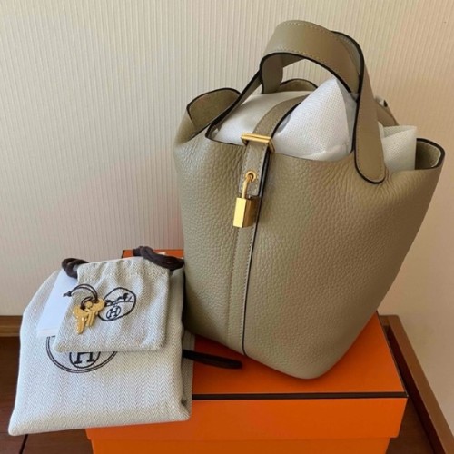 エルメス ピコタン