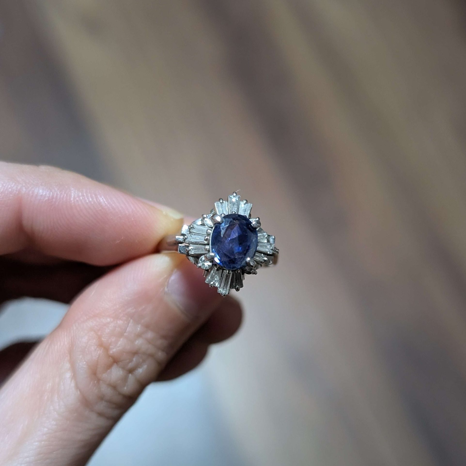 サファイア　指輪