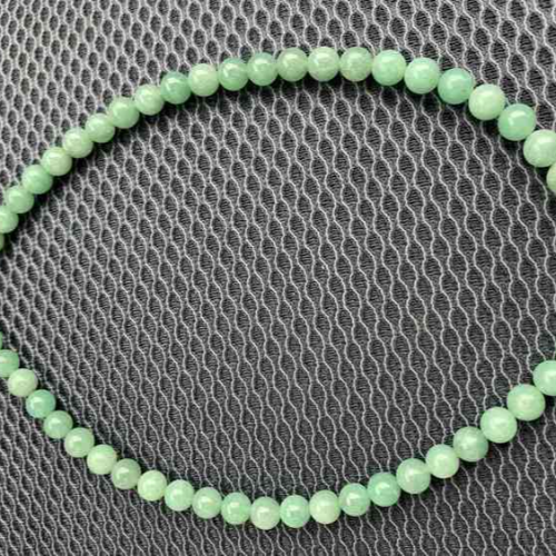 翡翠ネックレス