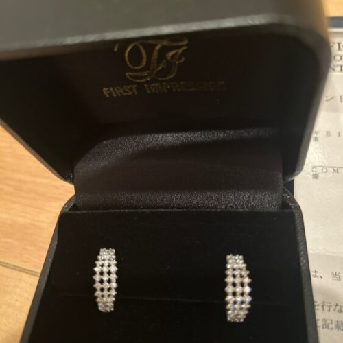 ダイヤモンドピアス