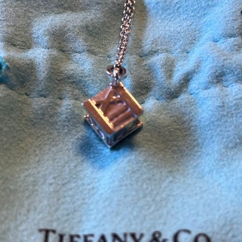 アトラス キューブネックレス