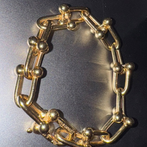 金ブレスレット