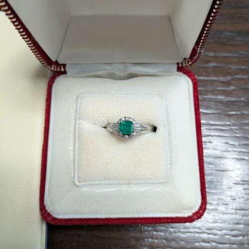 天然エメラルド（コロンビア産）