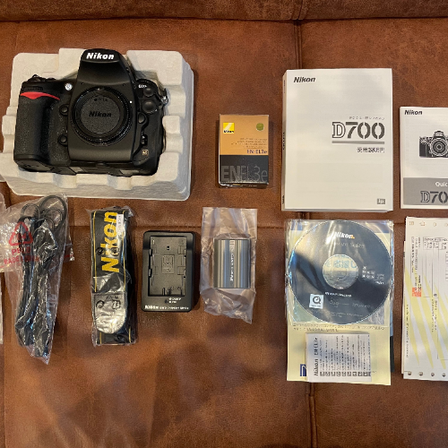 デジタル一眼レフカメラ 20,000円