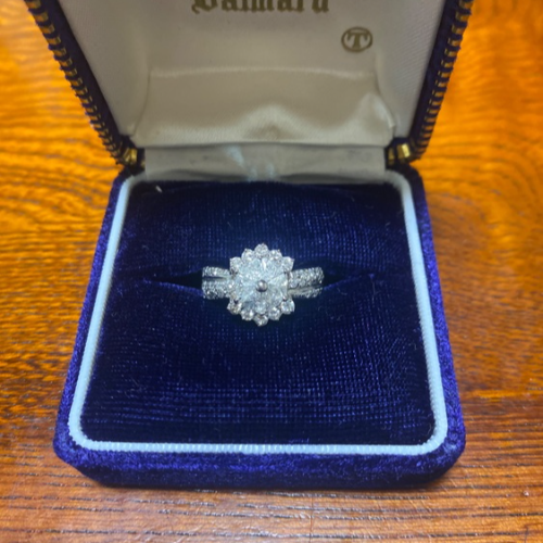 プラチナダイヤモンドリング