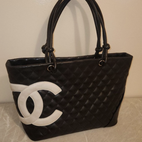 シャネル カンボンライン