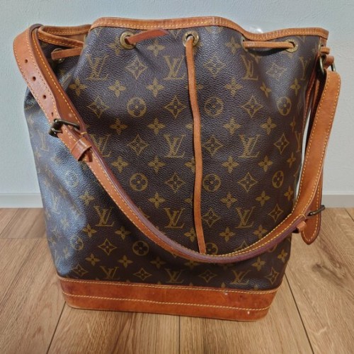 ルイヴィトン ノエ　8904