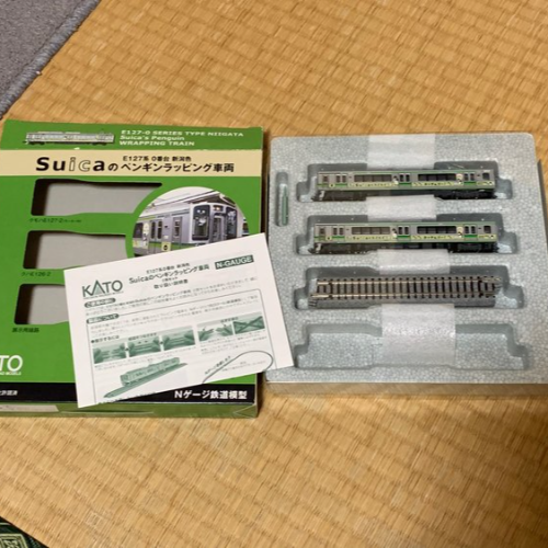 鉄道模型 KATO E127系0番台新潟色Suicaのペンギンラッピング車両